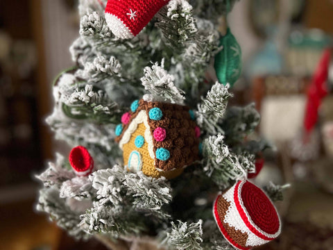 Crochet Gingerbread House