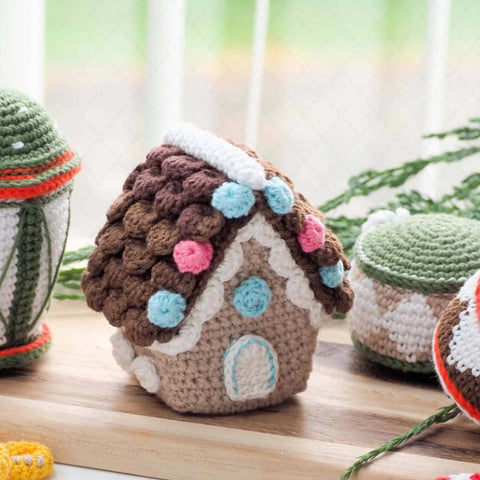 Crochet Gingerbread House